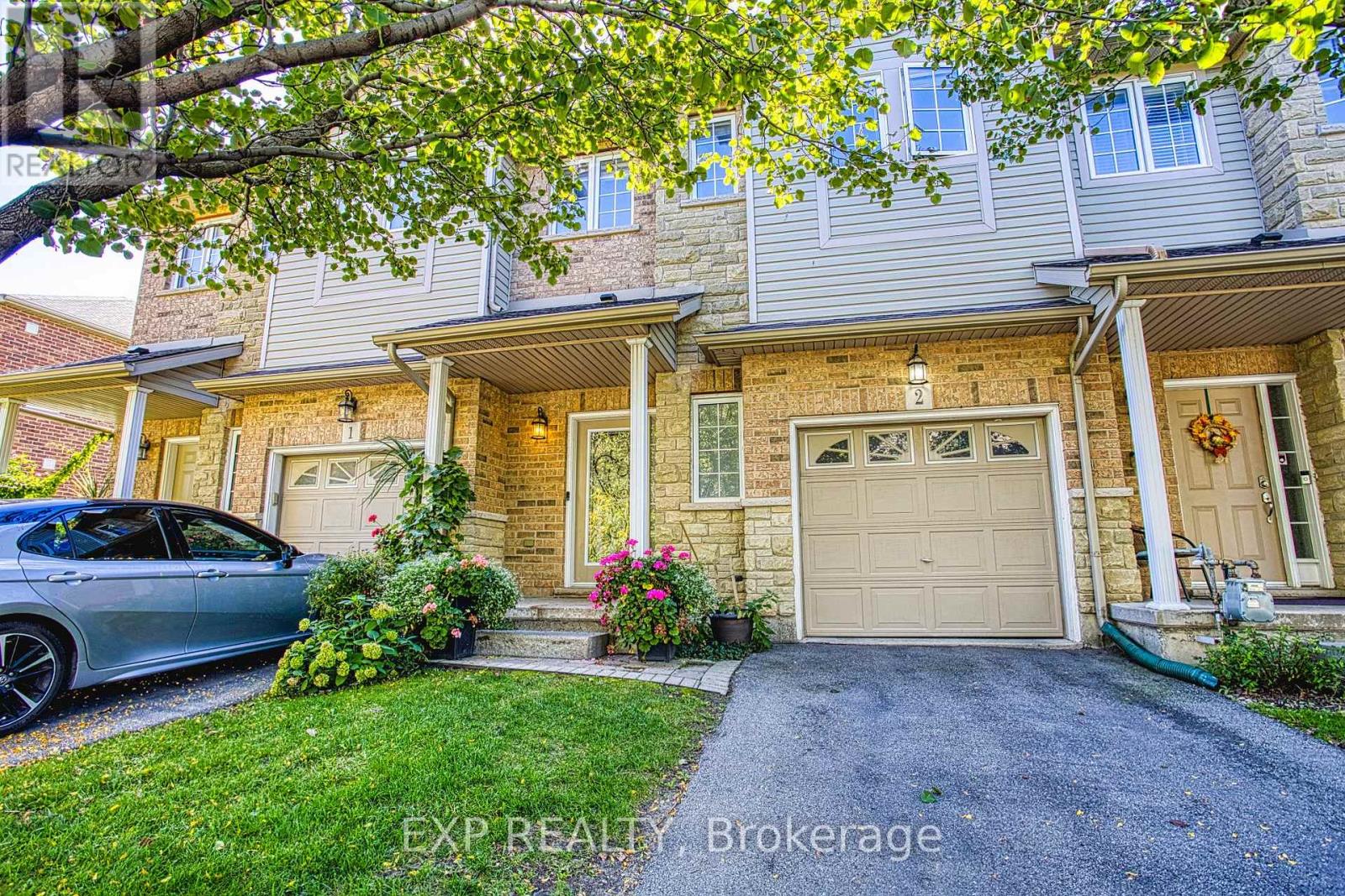 Townhouse at 2 - 25 IVYBRIDGE DRIVE, Hamilton (Lakeshore)