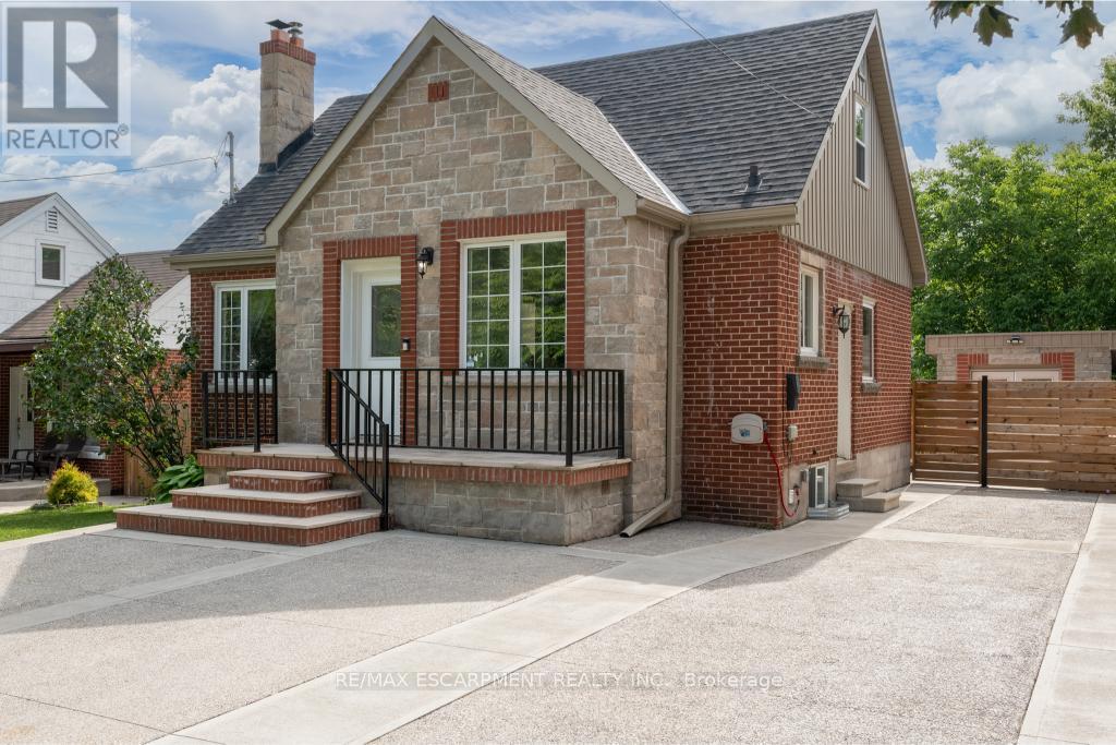 Detached at LOWER - 239 CLOVERDALE AVENUE E, Hamilton (Rosedale)