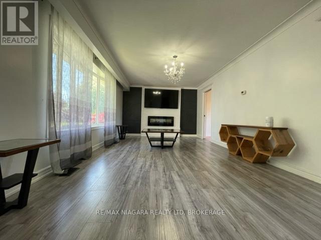 Detached at UPPER - 6307 CAROLYN AVENUE, Niagara Falls