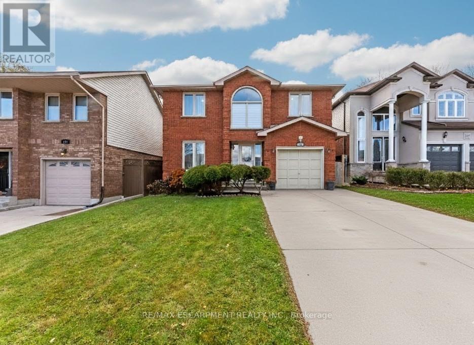 Detached at 113 GREENSHIRE DRIVE, Hamilton (Gilkson)