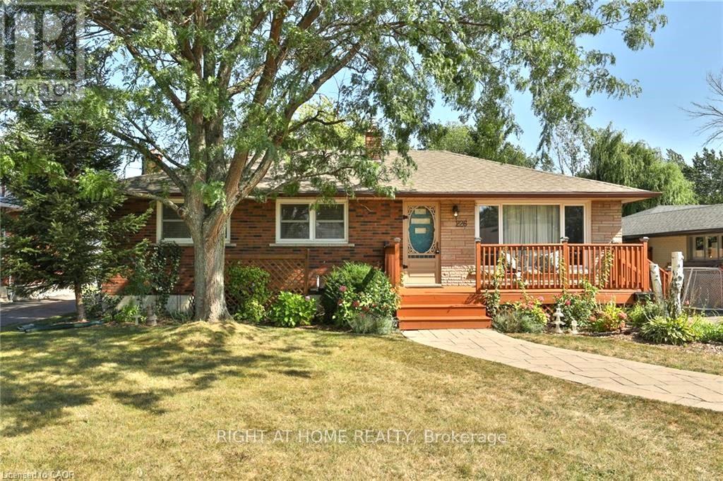 Detached at 226 BEL AIR AVENUE, Hamilton (Winona)