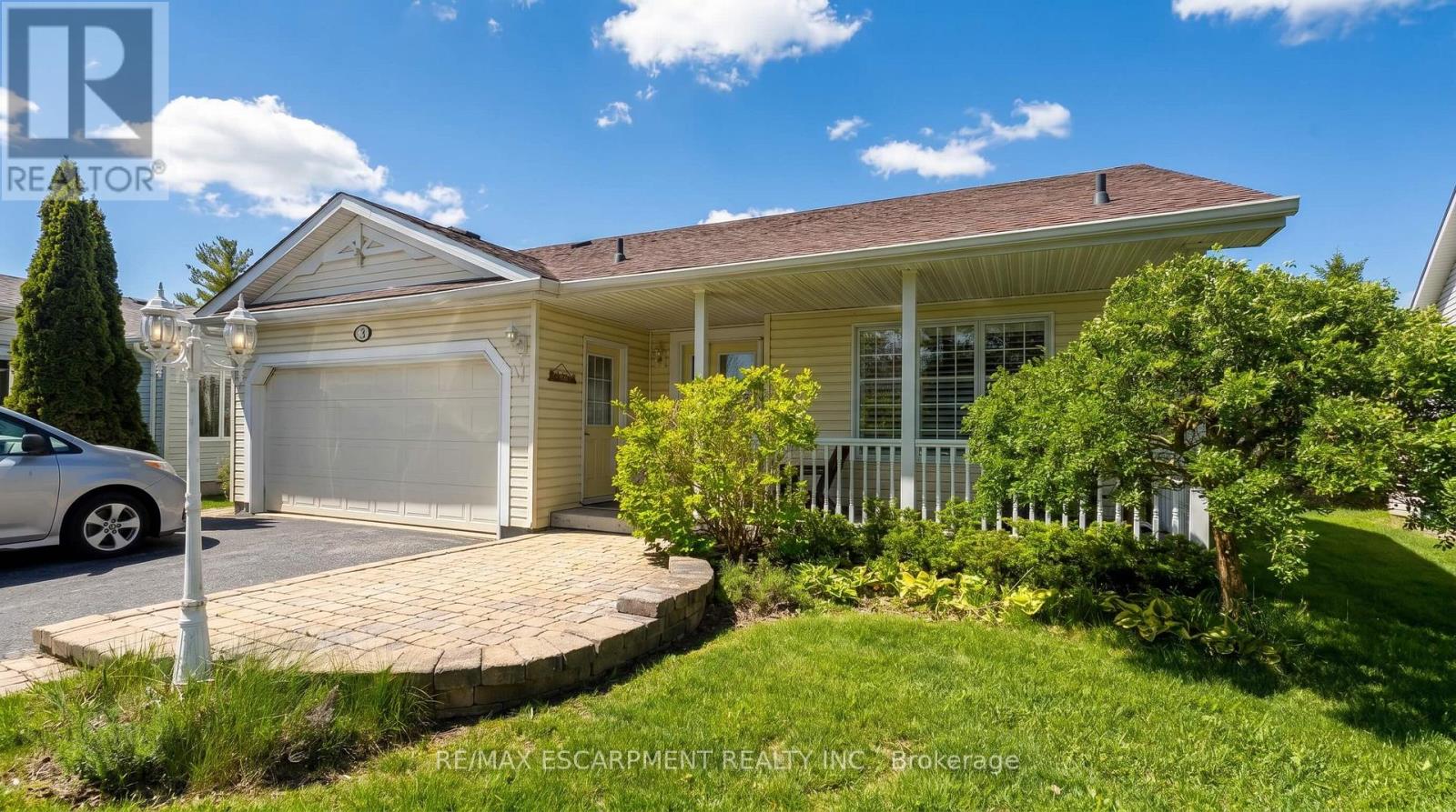 Detached at 148 GLENARIFF DRIVE, Hamilton