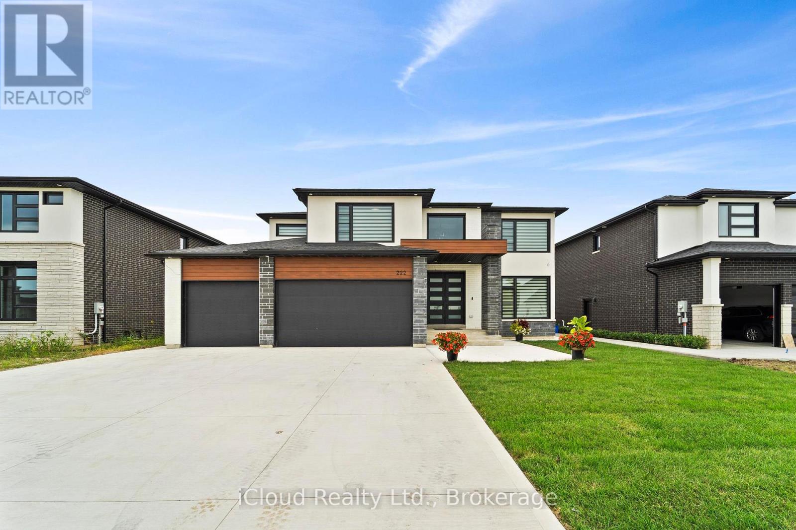 Detached at 222 COWAN COURT, Amherstburg