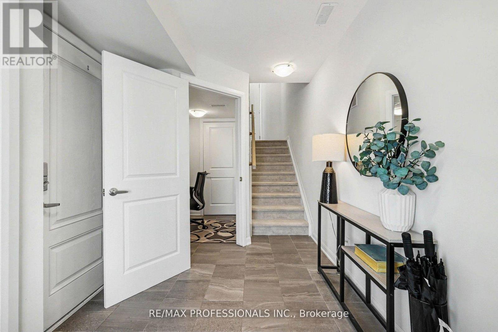 Townhouse at 919 LIXNAW COURT, Ottawa