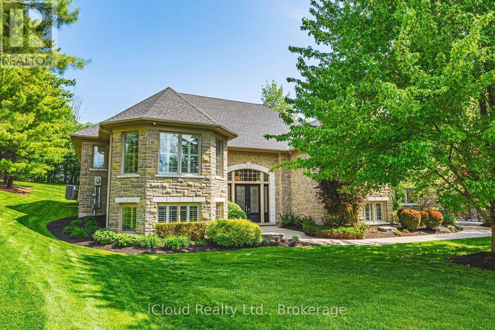 Detached at 845 HIDDEN VALLEY ROAD, Kitchener