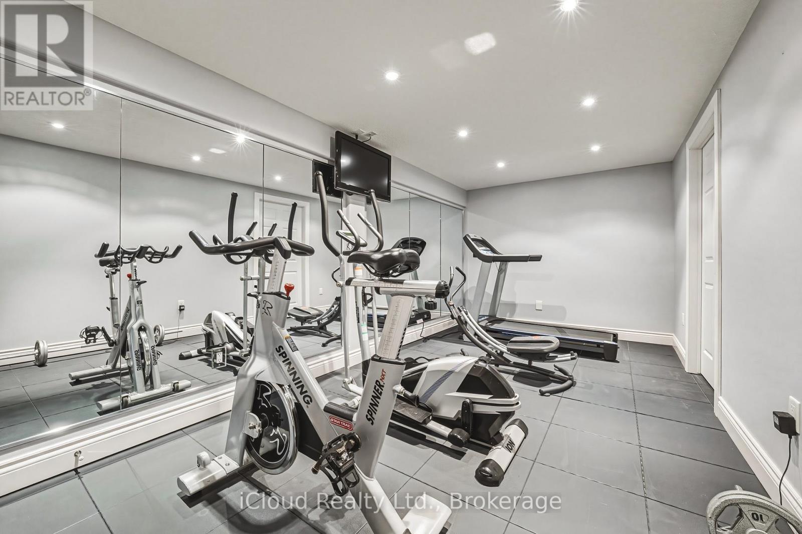Detached at 845 HIDDEN VALLEY ROAD, Kitchener