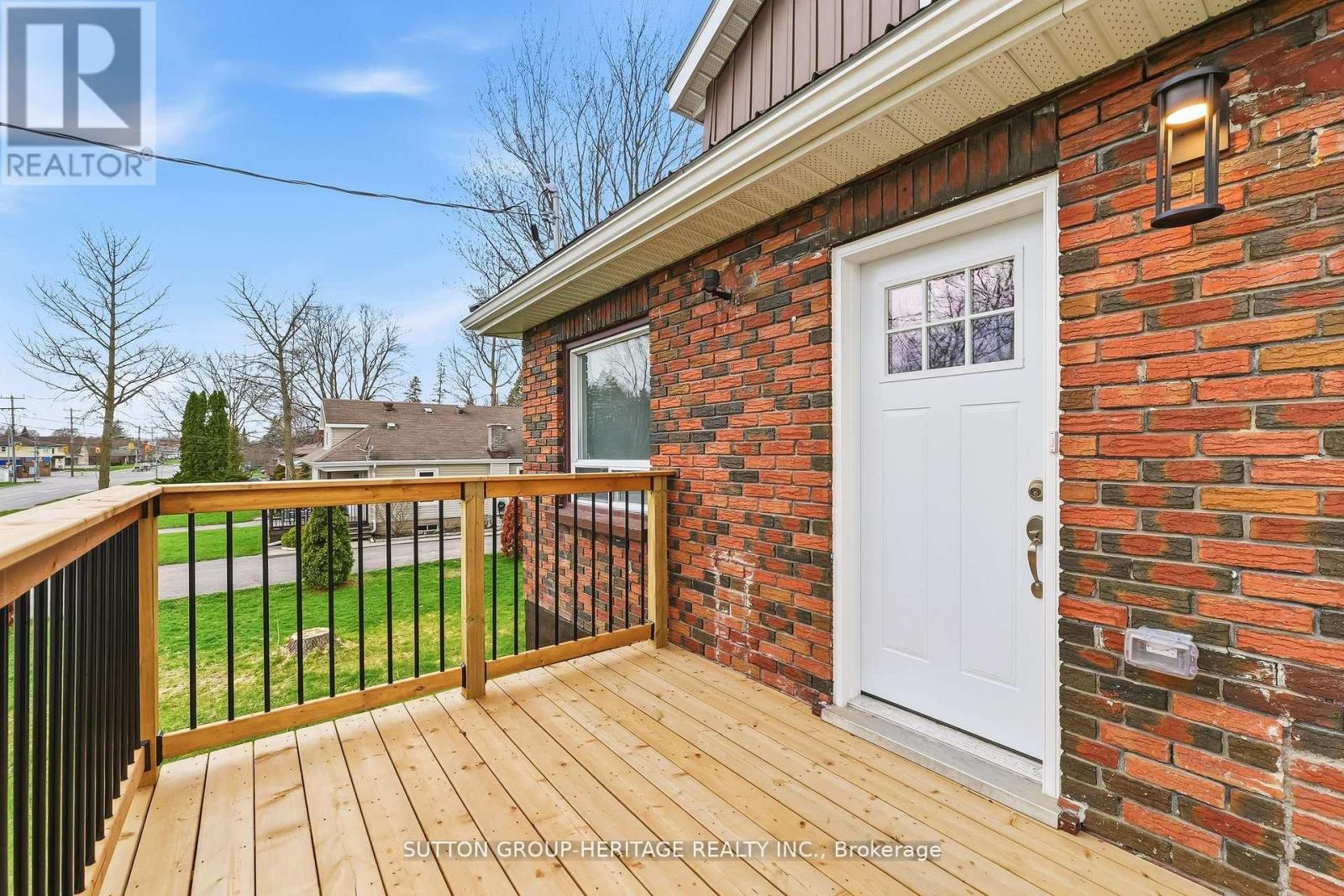 Detached at UPPER - 164 DIXON DRIVE, Quinte West