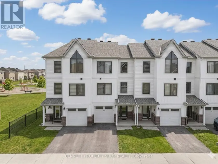Townhouse at 2412 WATERCOLOURS WAY, Ottawa