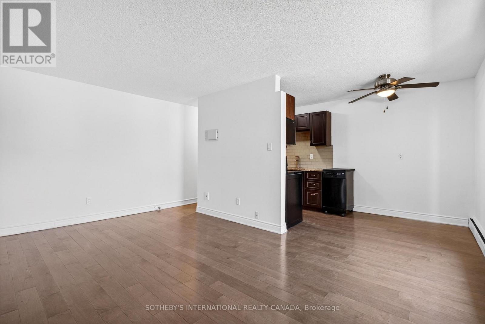 Apartment at 103 - 81 CHARLTON AVENUE E, Hamilton