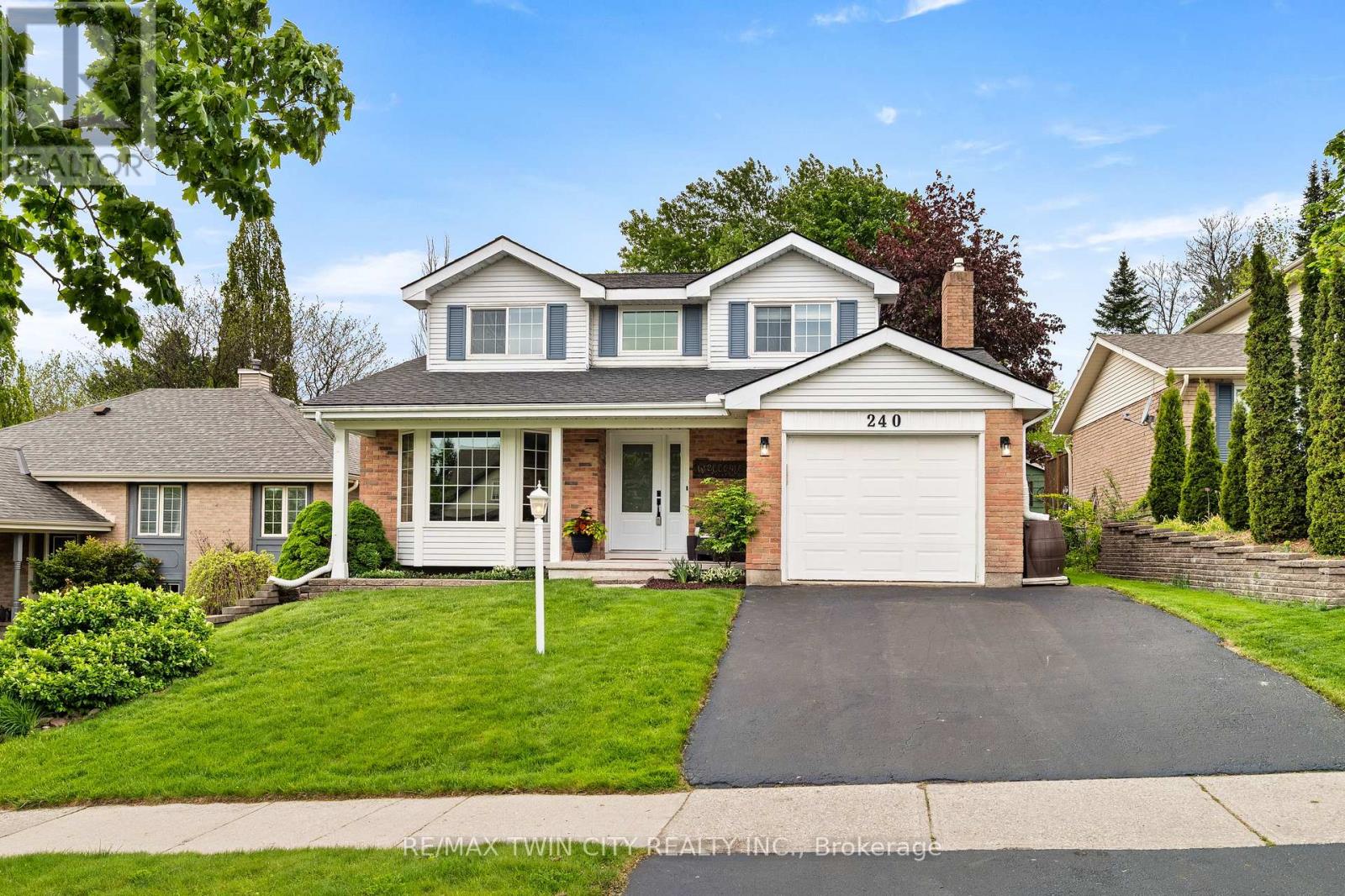 Detached at 240 GRAND RIVER BOULEVARD, Kitchener
