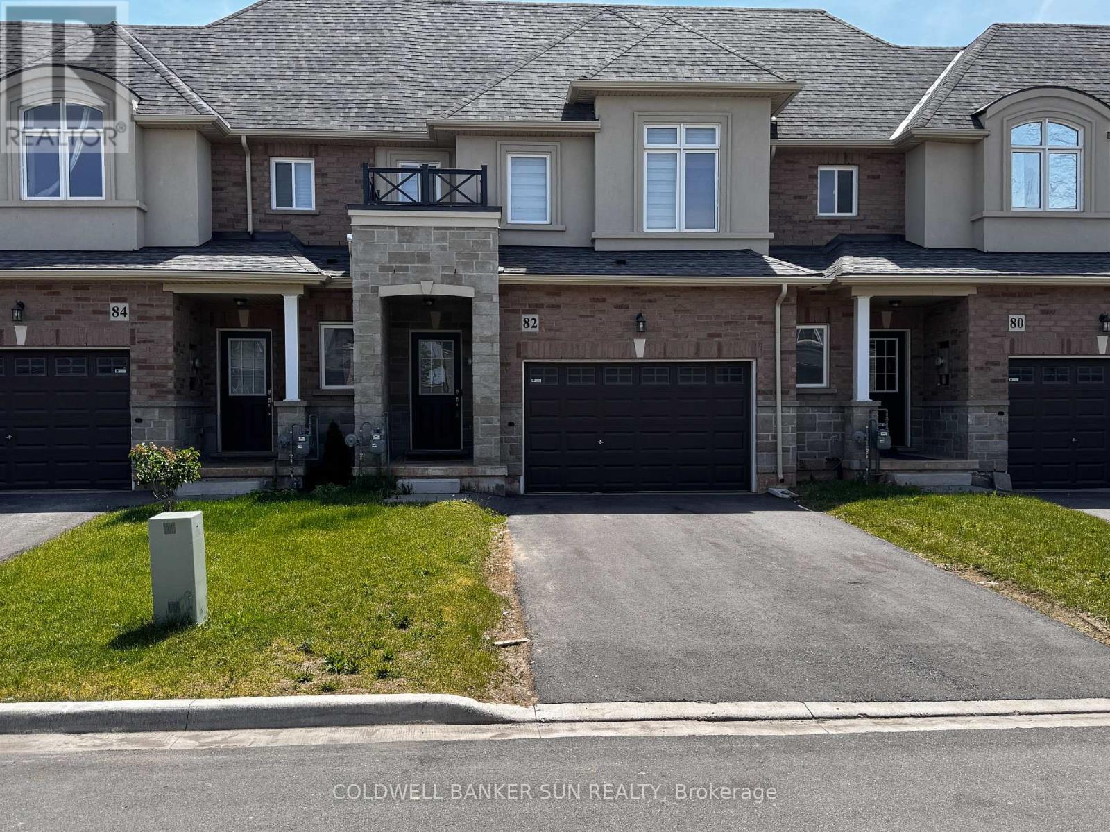 Townhouse at 82 PINOT CRESCENT, Hamilton (Fruitland)