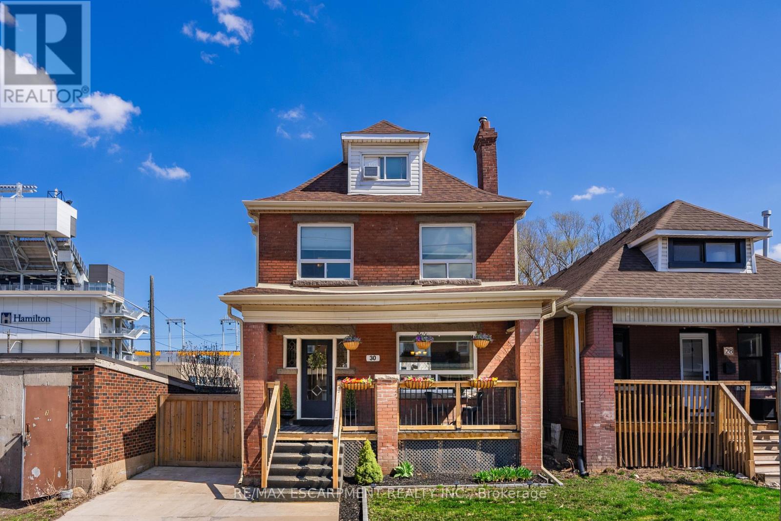 Detached at 30 LOTTRIDGE STREET, Hamilton