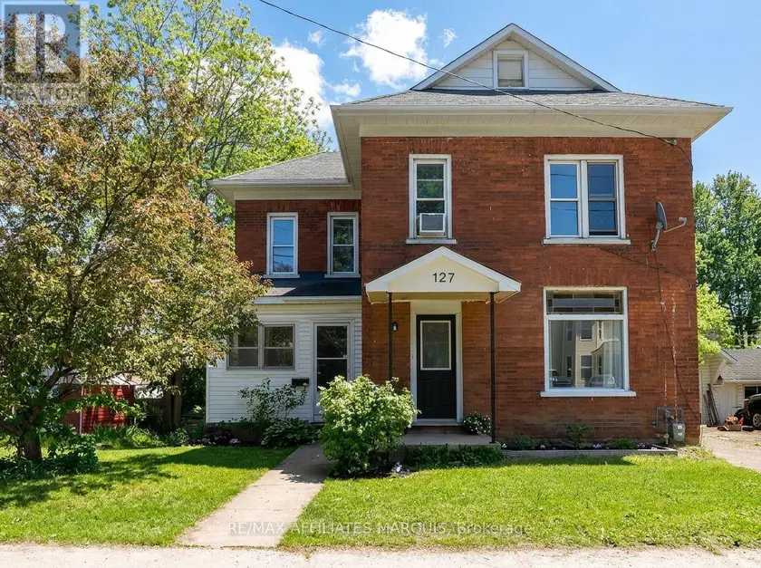 Detached at 127 BROCKVILLE STREET, Smiths Falls