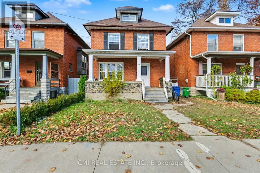 Detached at 122 MONTROSE STREET, Windsor