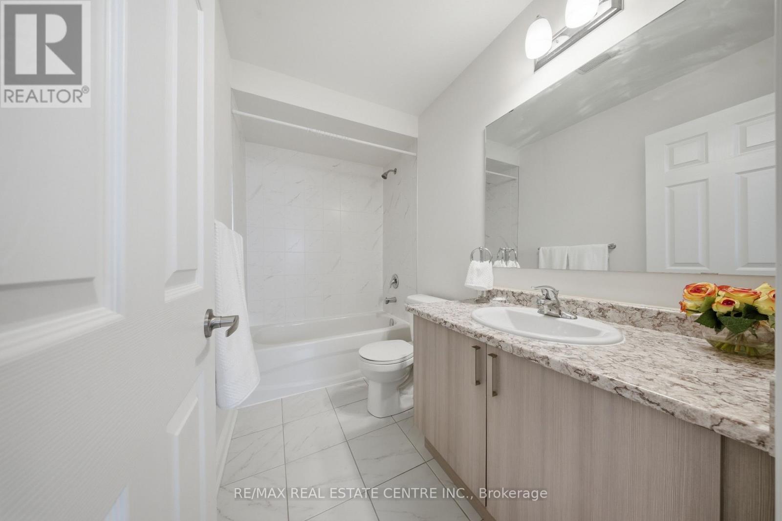 Semi-Detached/Link at 524 BROOKS STREET, Shelburne