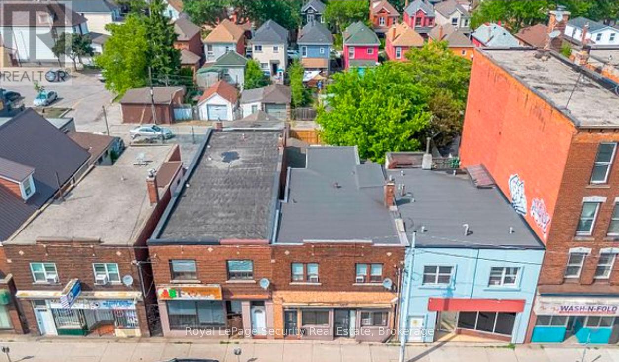 Multiplex at 691 BARTON STREET E, Hamilton (Stipley)