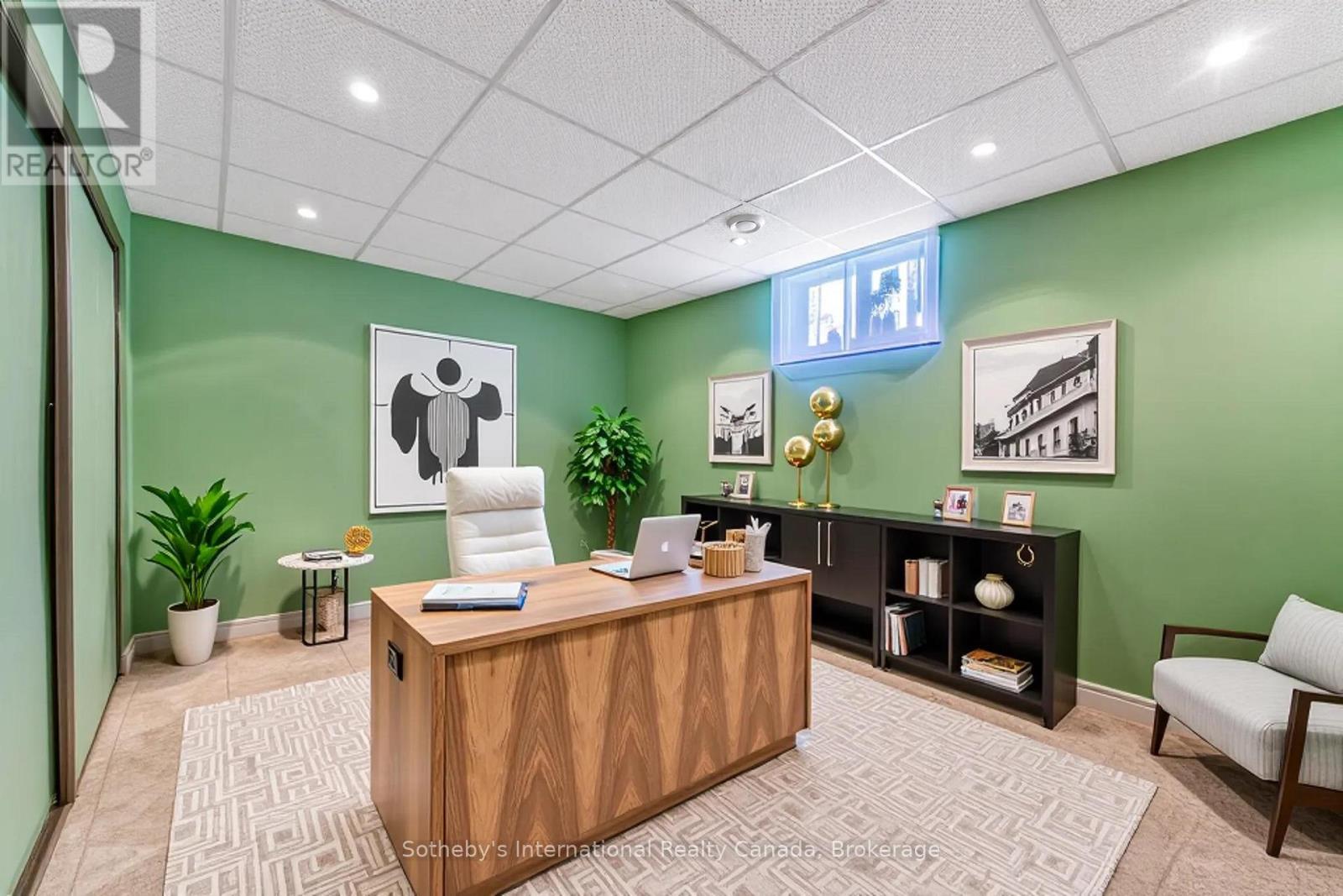 Detached at 179 WESTCHESTER DRIVE W, Kitchener
