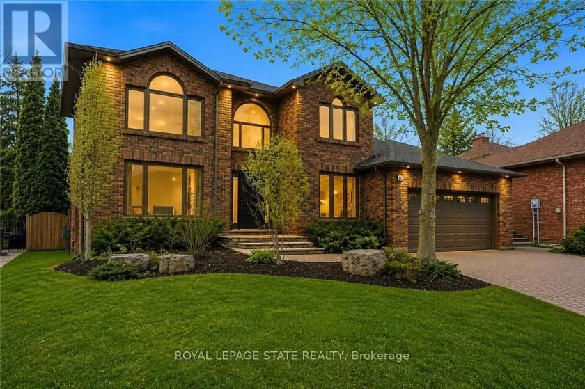 Detached at 28 DEERVIEW AVENUE, Hamilton (Ancaster)