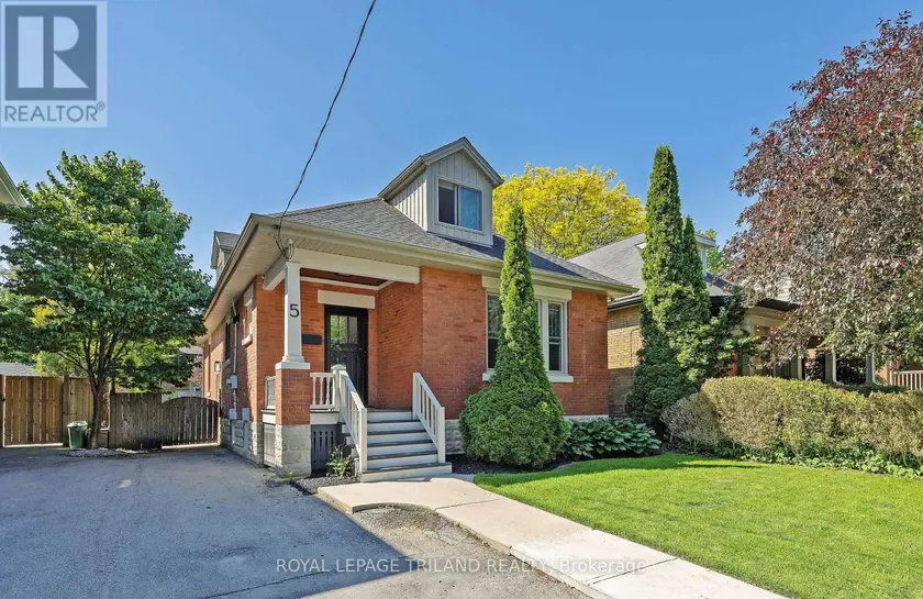 Detached at 5 MCKENZIE AVENUE, London