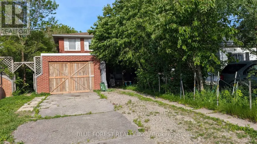 Semi-Detached/Link at 112 MARLBOROUGH AVENUE, London South