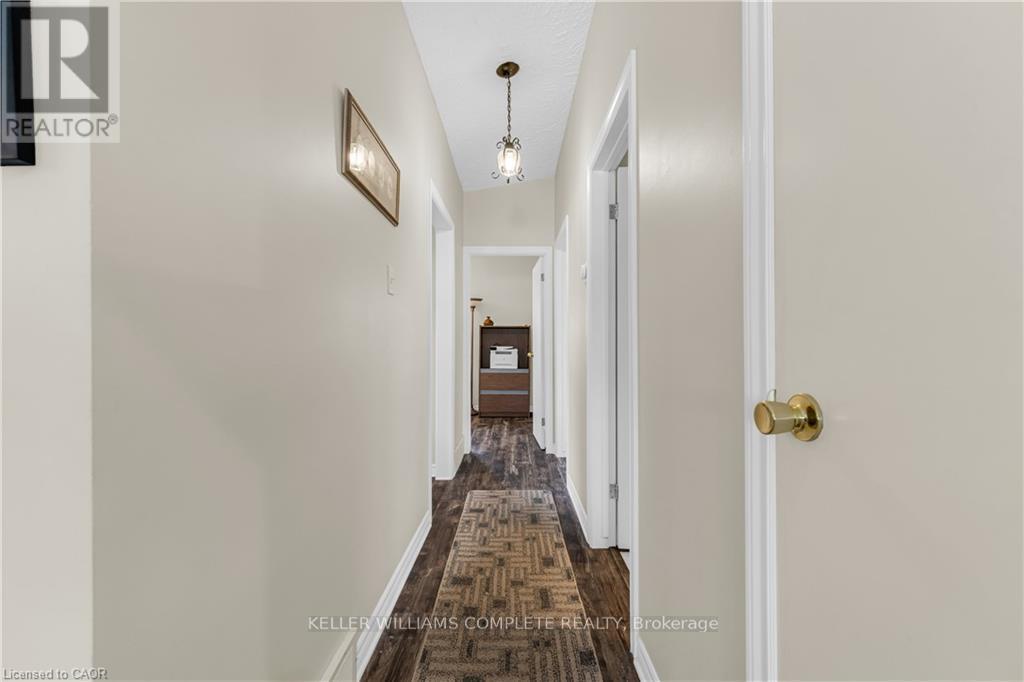 Detached at 77 LAWFIELD DRIVE, Hamilton