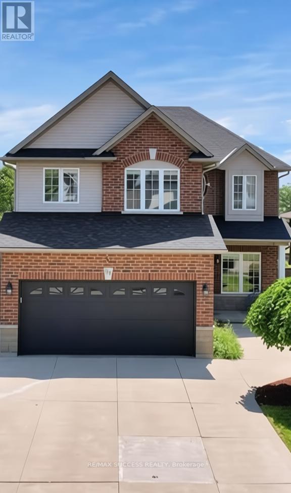 Detached at 64 GARTH TRAILS CRESCENT, Hamilton