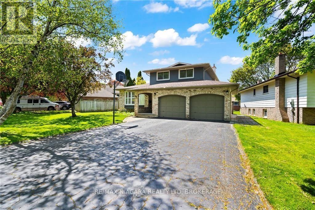 Detached at 49 ROYAL OAK DRIVE, St. Catharines