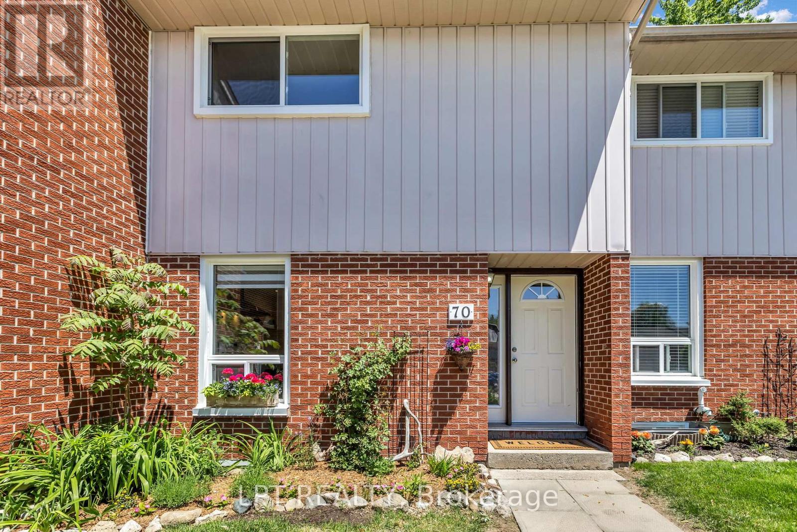 Townhouse at 70 - 49 RHONDA ROAD, Guelph