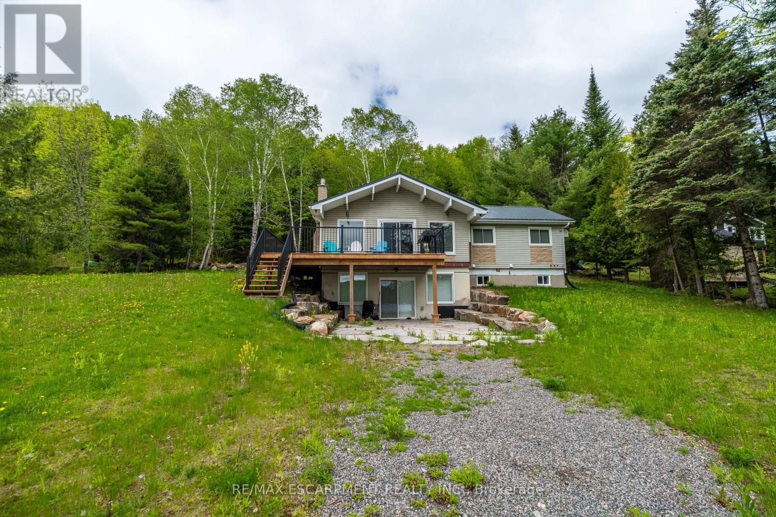 Detached at 1056 INAWENDAWIN ROAD, Lake of Bays