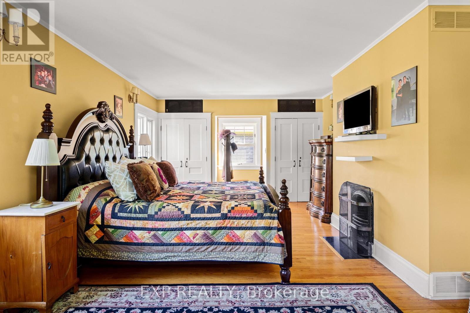 Detached at 15 TRAFALGAR STREET, St. Catharines