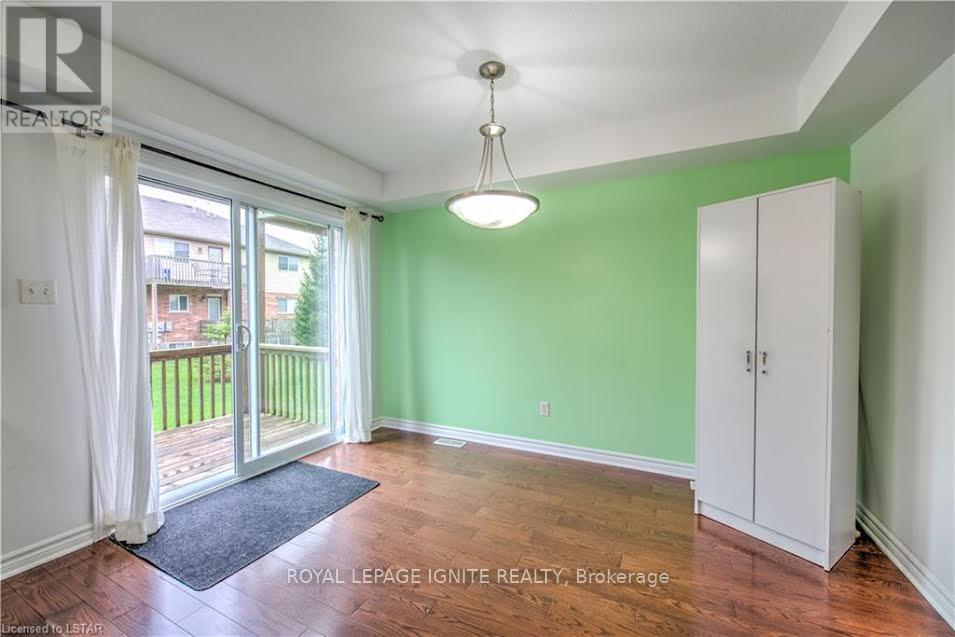 Townhouse at 240 - 3320 MEADOWGATE BOULEVARD, London