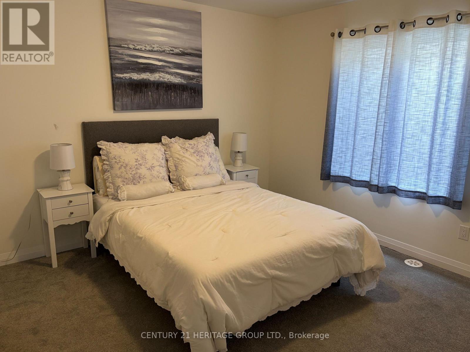 Townhouse at 66 NORWICH CRESCENT, Haldimand