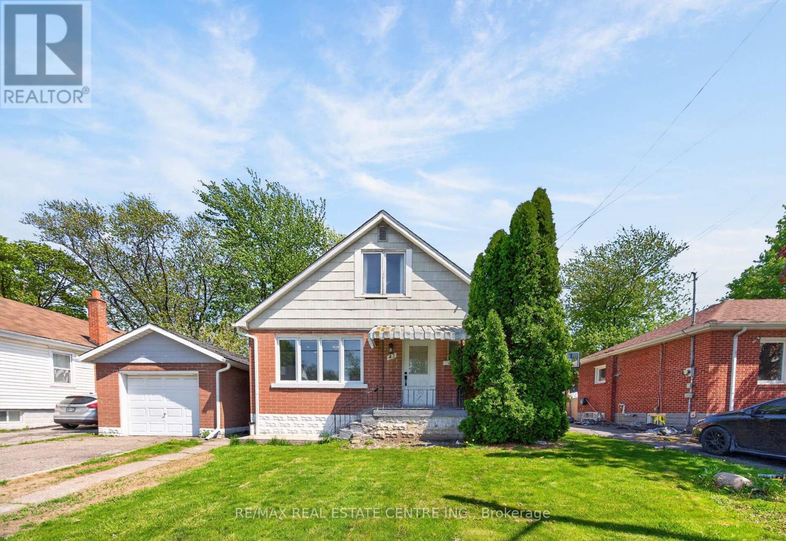 Detached at 43 WEST 1ST STREET, Hamilton (Bonnington)