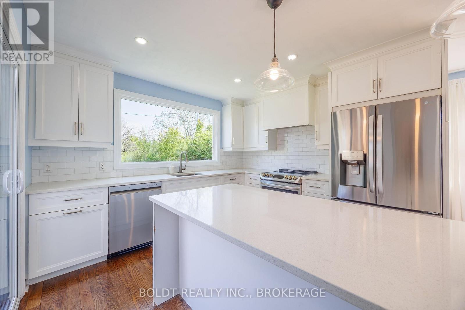 Detached at 35 RIVERCREST DRIVE, St. Catharines