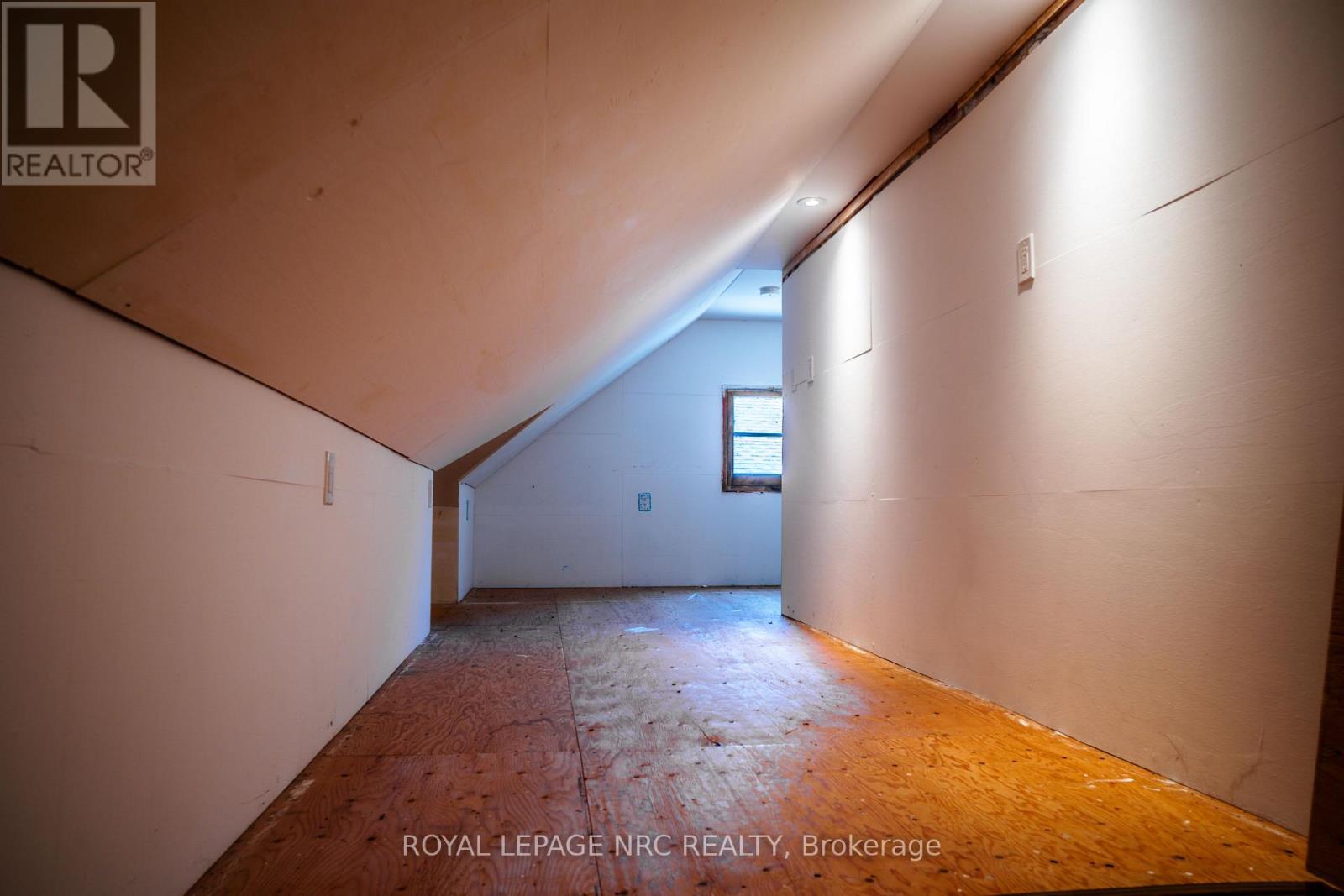 Detached at 10245 CAMELOT DRIVE, Wainfleet