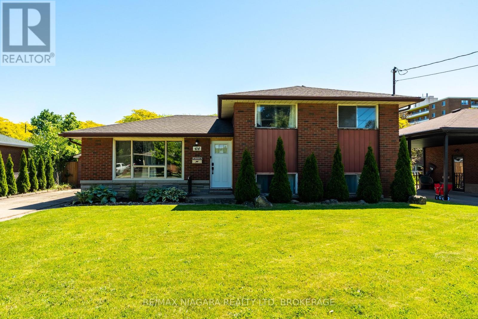 Detached at 414 BUNTING ROAD, St. Catharines (Carlton/Bunting)