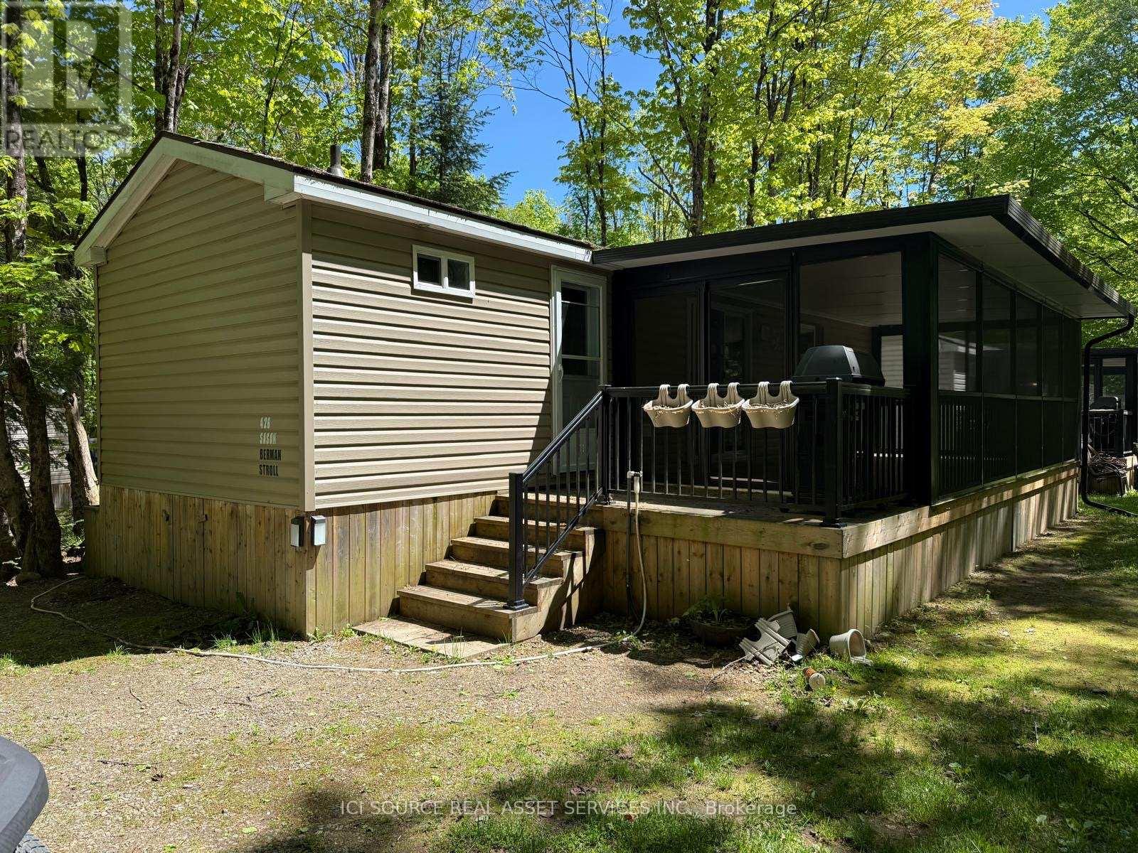 Detached at FNC426 - 1047 BONNIE LAKE CAMP ROAD, Bracebridge
