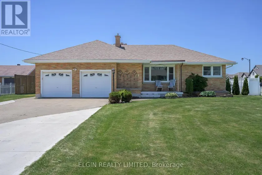Detached at 2 LYNDALE AVENUE, Central Elgin