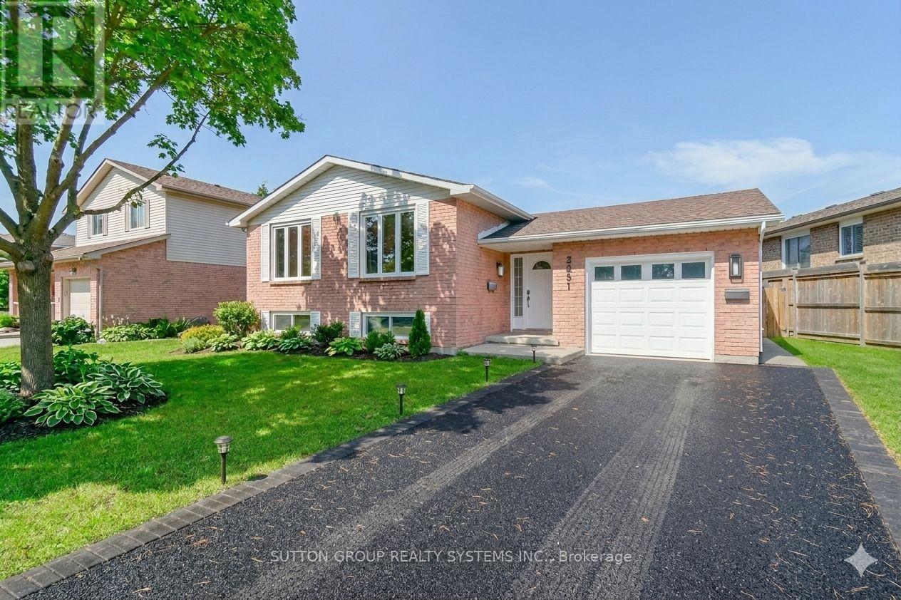 Detached at 19 LORRAINE DRIVE, Cambridge