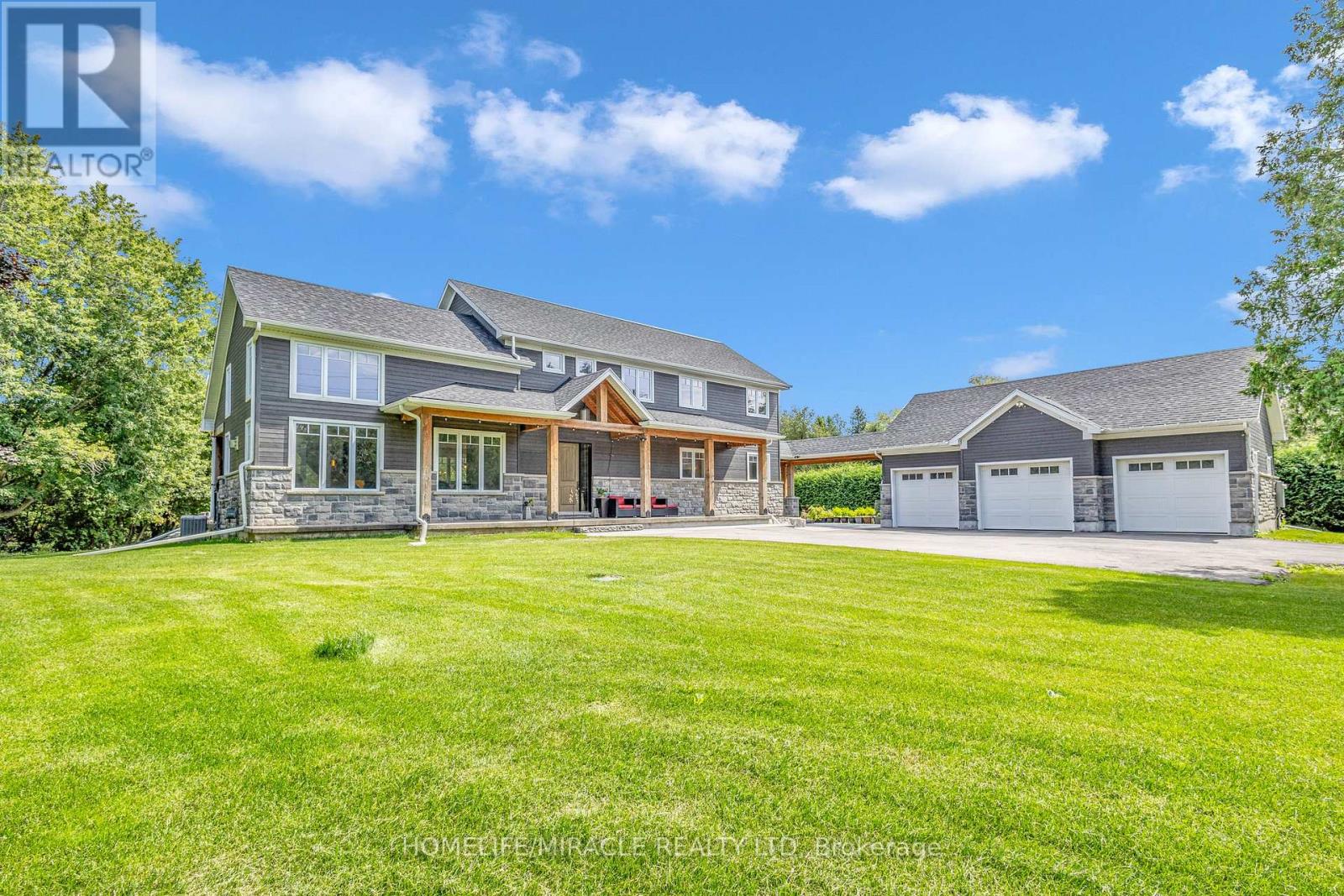 Detached at 4427 CONCESSION 7, Puslinch