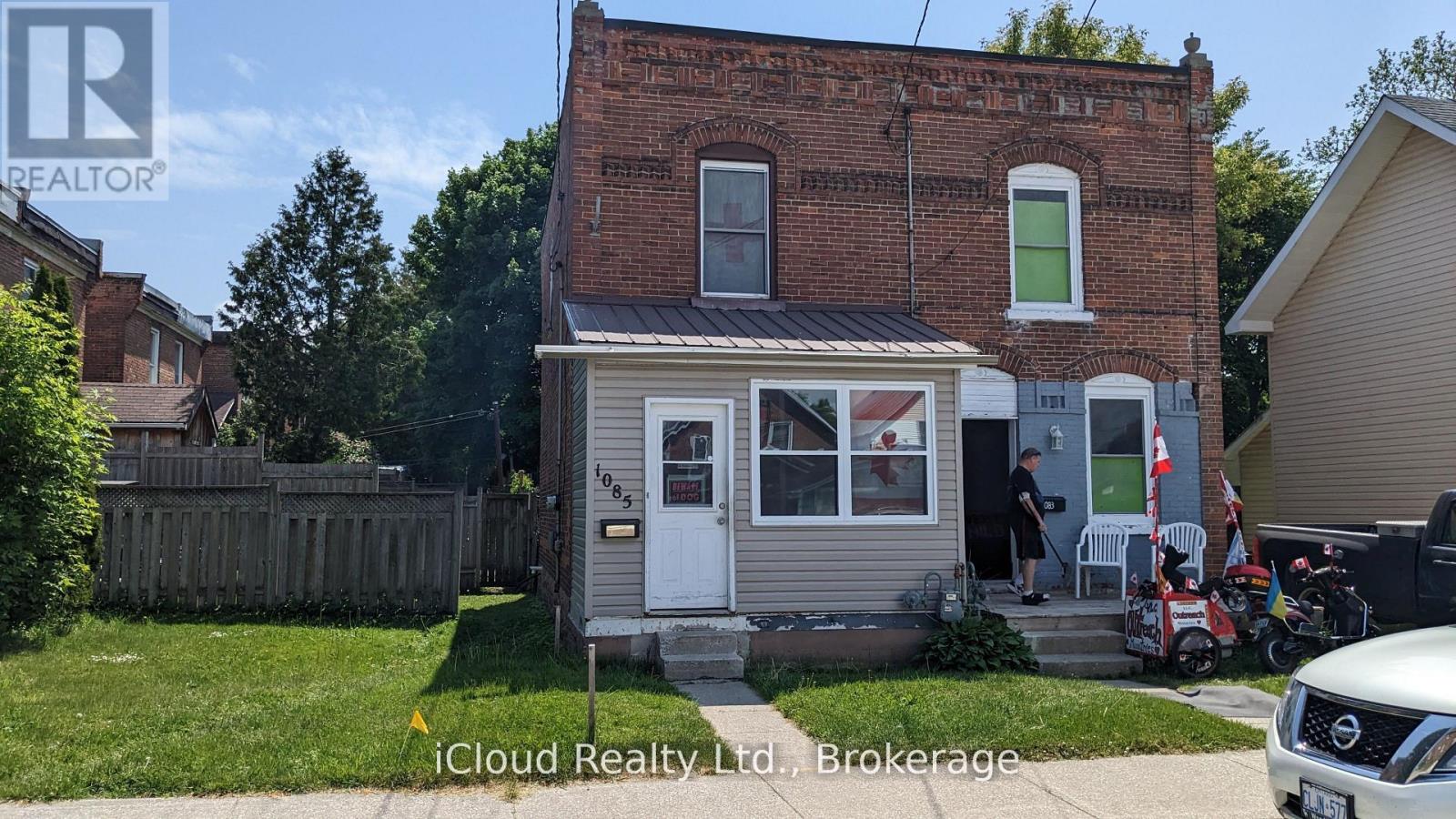Semi-Detached/Link at 1085 3RD A AVENUE E, Owen Sound