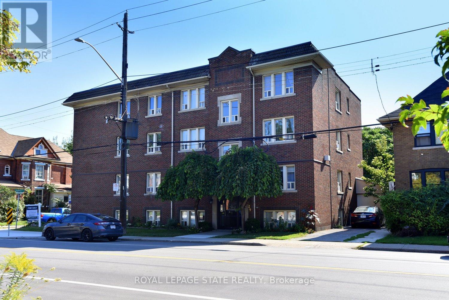 Apartment at 6 - 29 SHERMAN AVENUE S, Hamilton