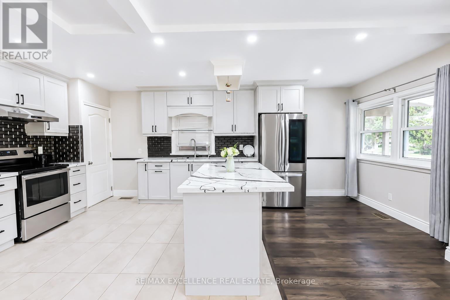 Detached at 35 SIEBERT AVENUE, Kitchener