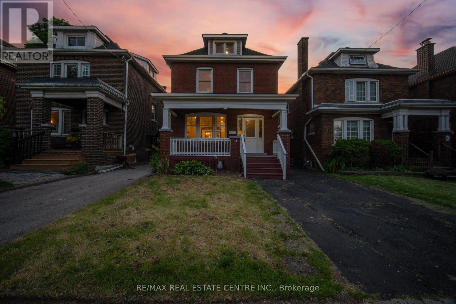 Detached at 90 HOLTON AVENUE S, Hamilton (Gibson)