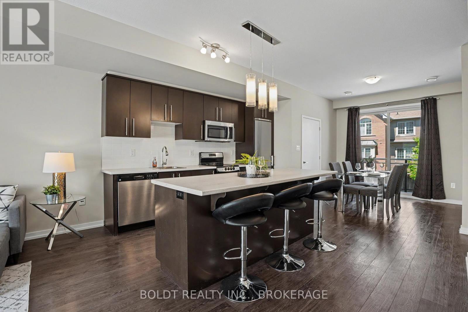Townhouse at 13 - 510 NORTH SERVICE ROAD, Grimsby