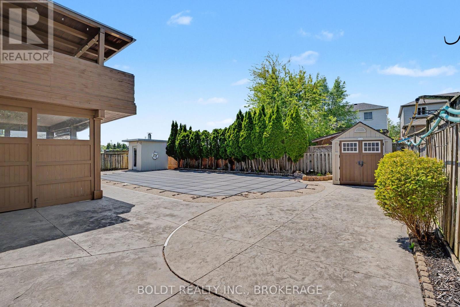 Detached at 1504 UPPER SHERMAN AVENUE, Hamilton