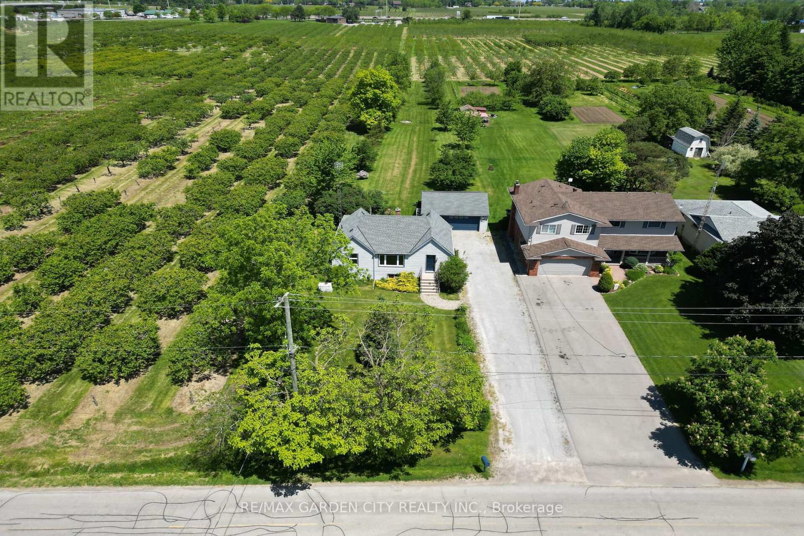 Detached at 1621 SECOND AVENUE, St. Catharines (Rural Fourth)