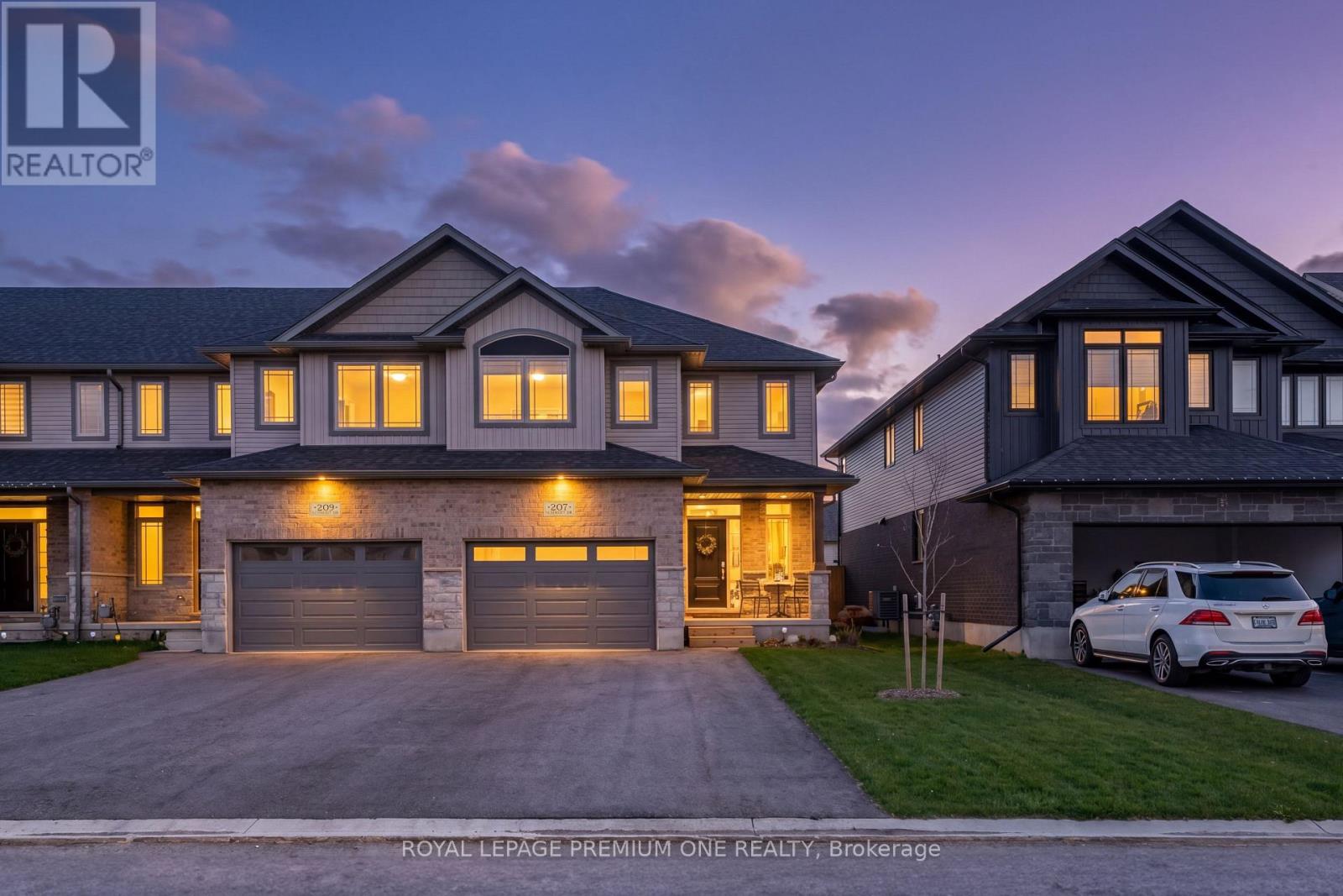 Townhouse at 207 SCHMIDT DRIVE, Wellington North (Arthur)