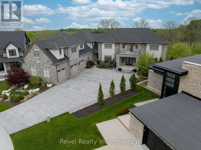 Detached at 241 TAMARACK BOULEVARD, Woodstock