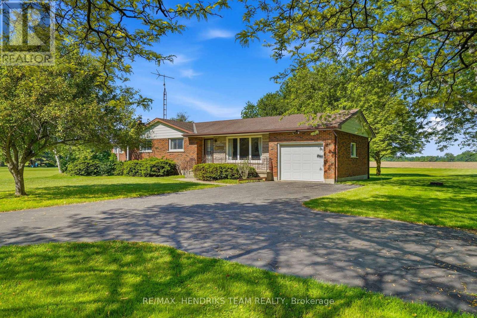 Detached at 42014 HWY 3, Wainfleet (Marshville/Winger)